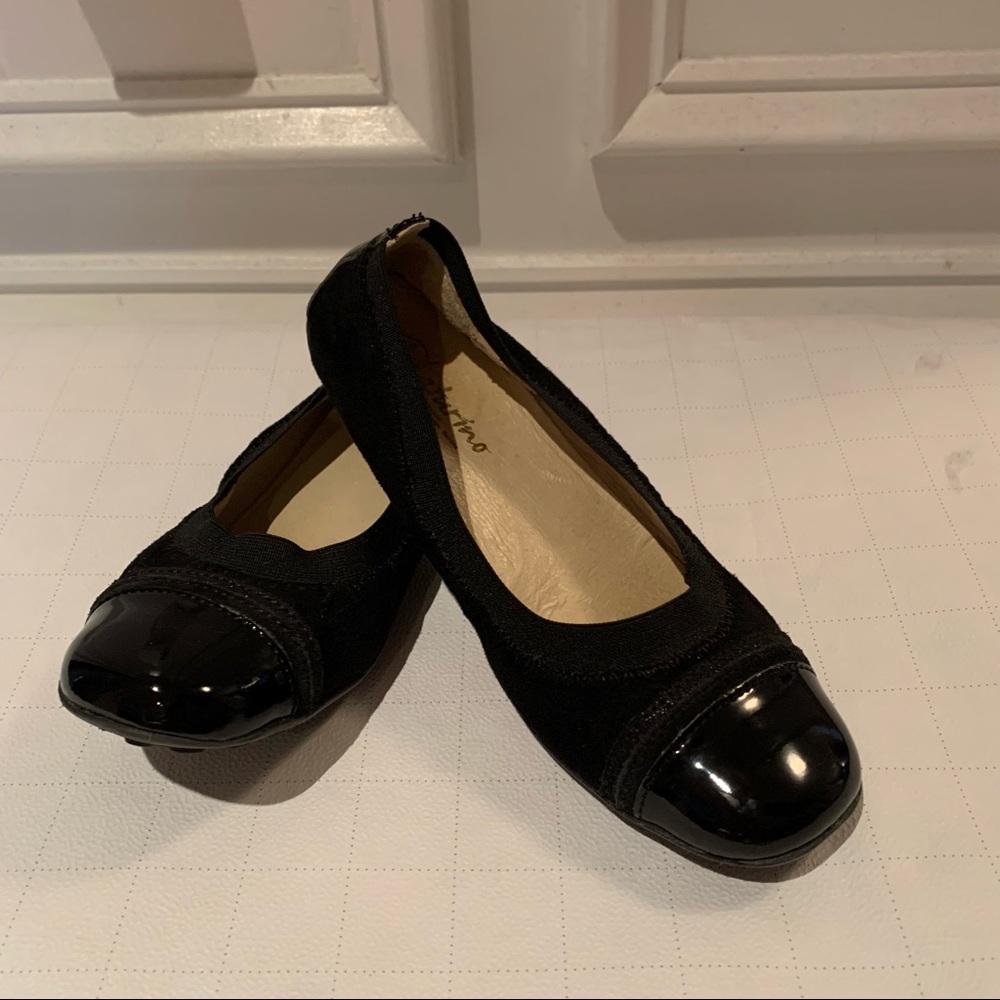 Little girls black dress shoes Naturino size 32